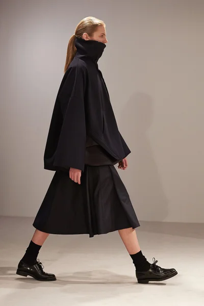 Look 17